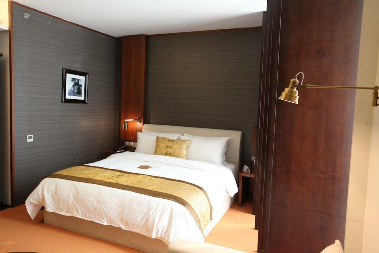 Hotel Momc Beijing Exterior photo