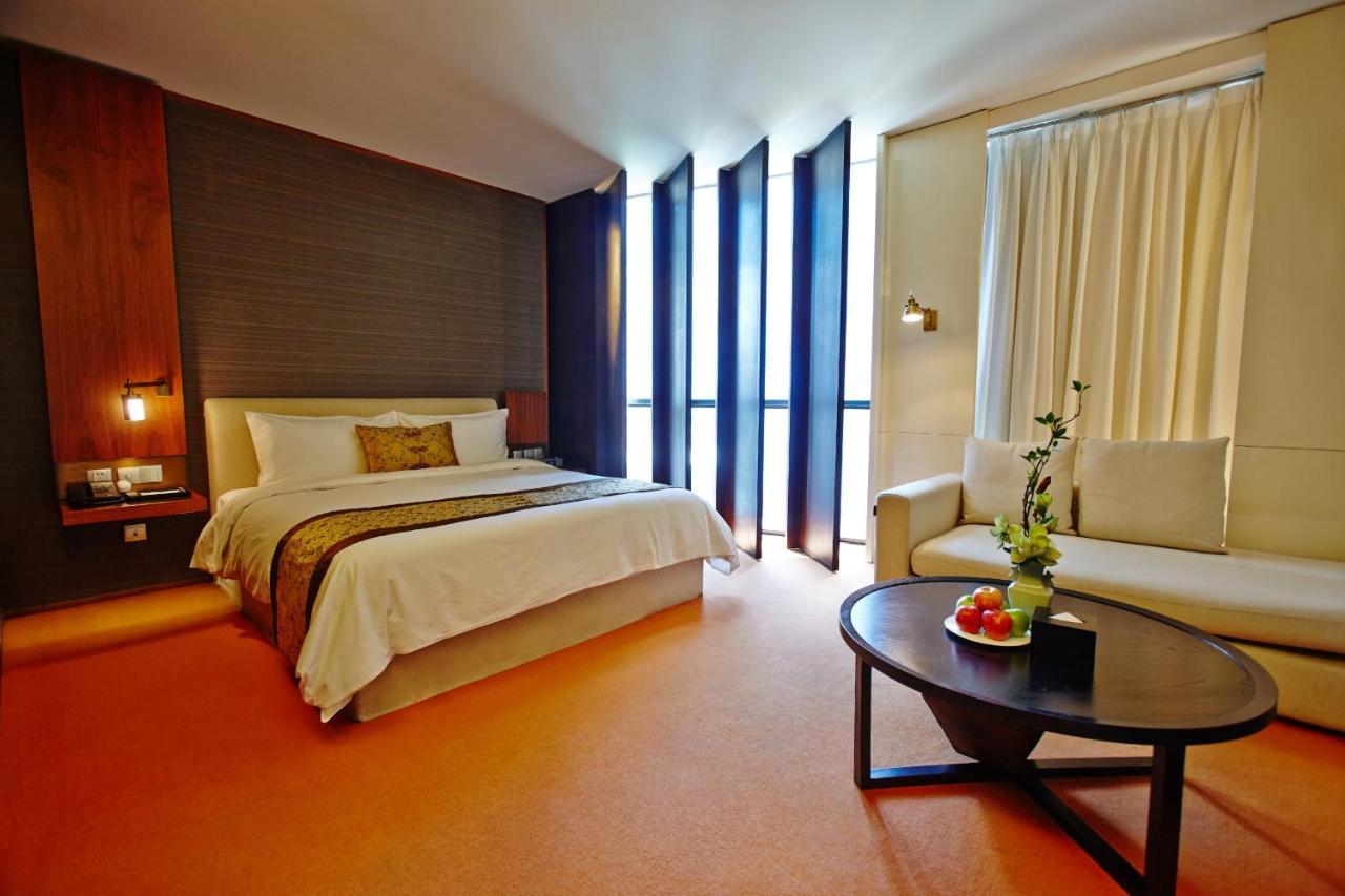 Hotel Momc Beijing Exterior photo